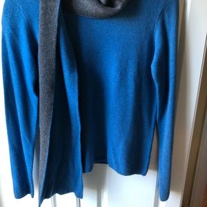 Lovely Kinross cashmere sweater. NWOT